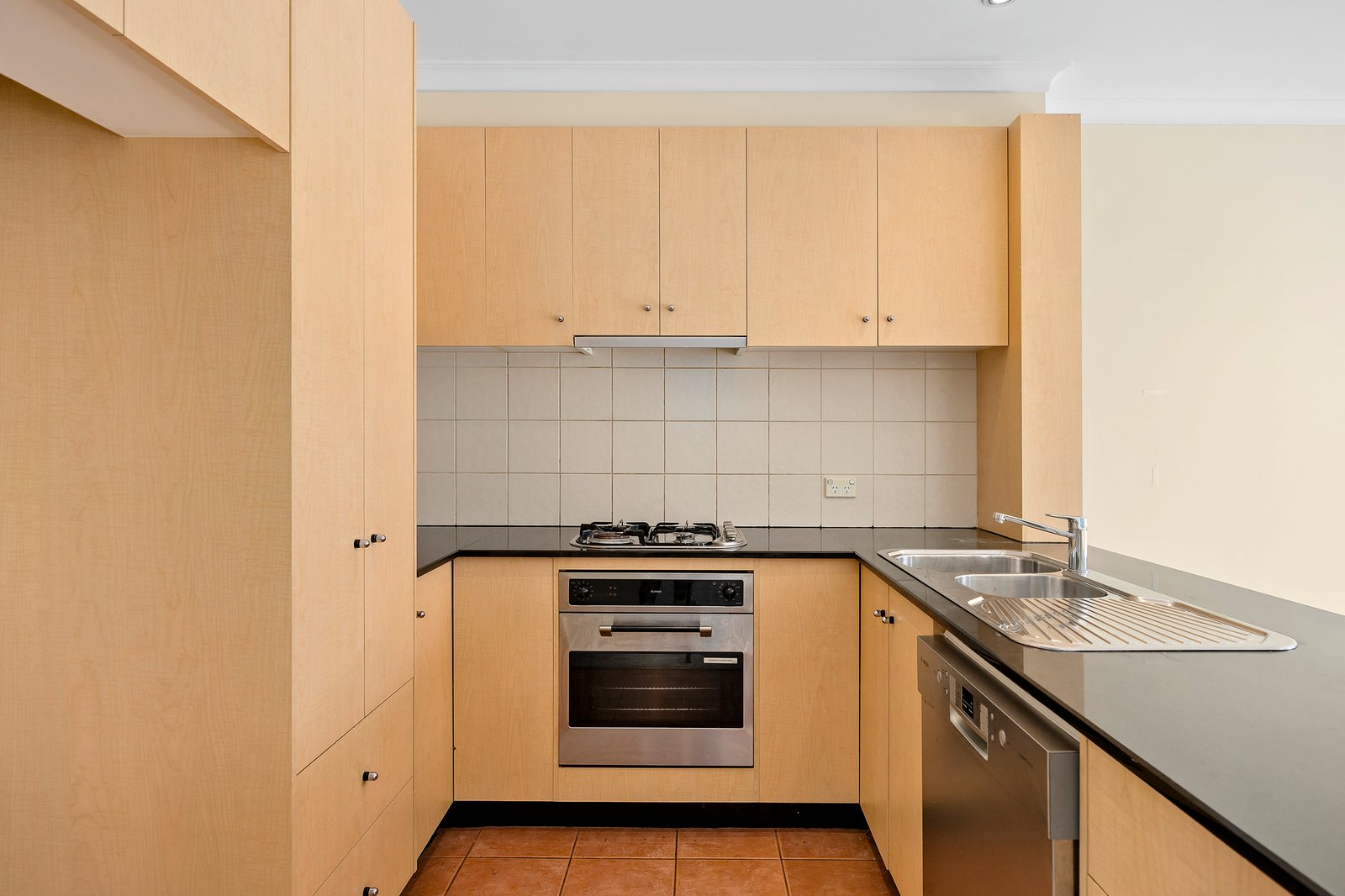 Gallery: 57/5 Thompson Road