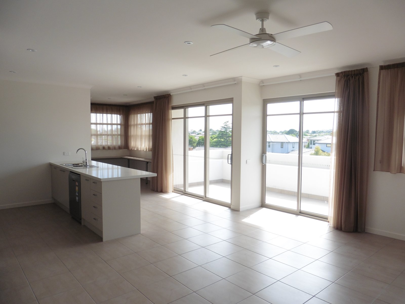 Gallery: 5/76 Chesterville Road