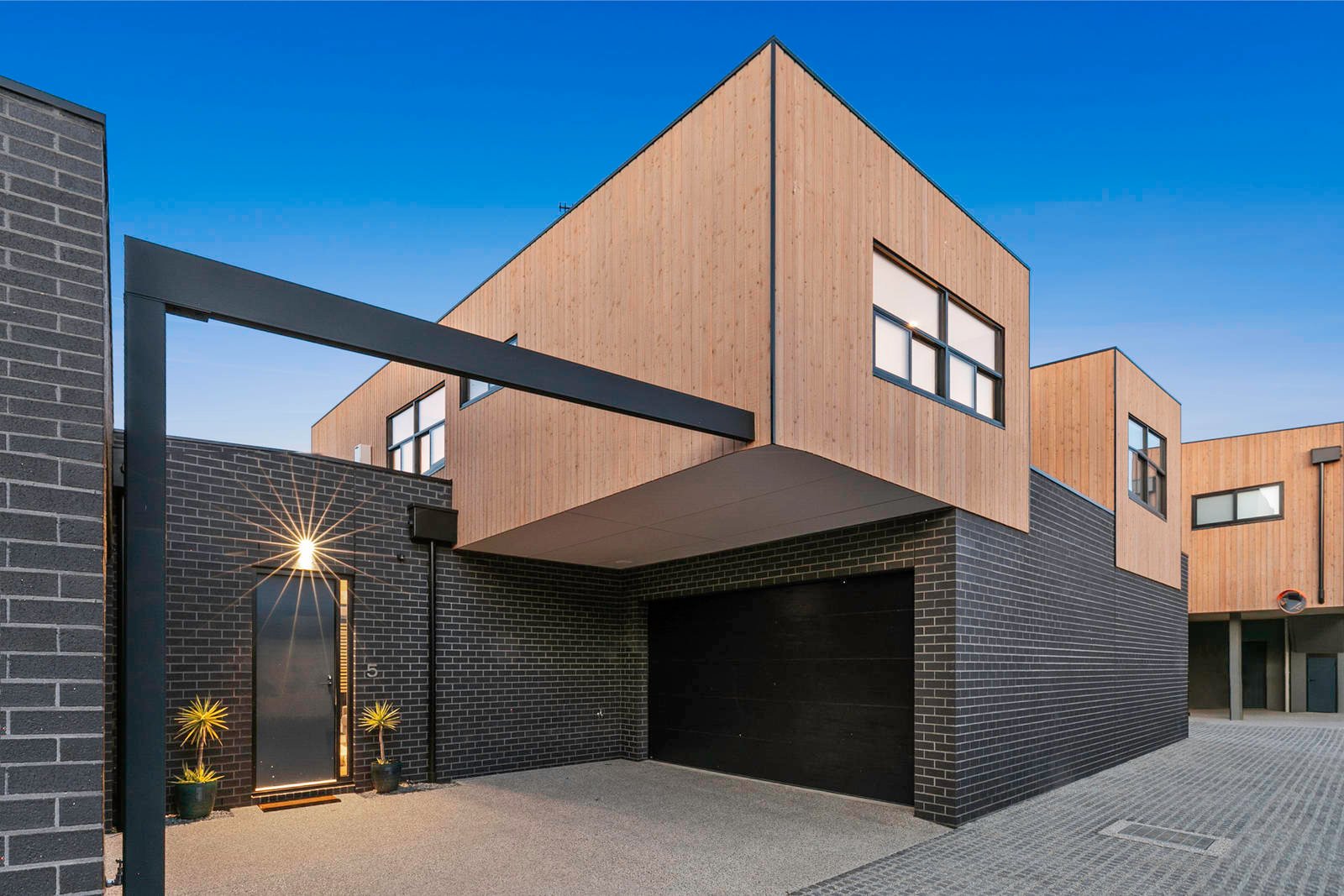 Real Estate and Property in 5/77 Hitchcock Avenue, Barwon Heads, VIC