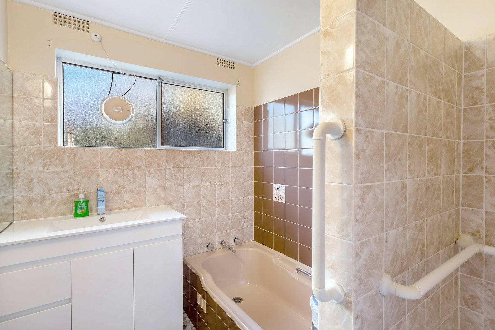 57a Ronald Avenue SHOAL BAY 9
