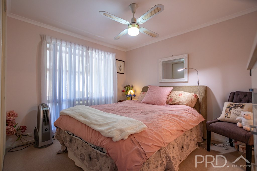 58-60 Gundagai Street ADELONG 7