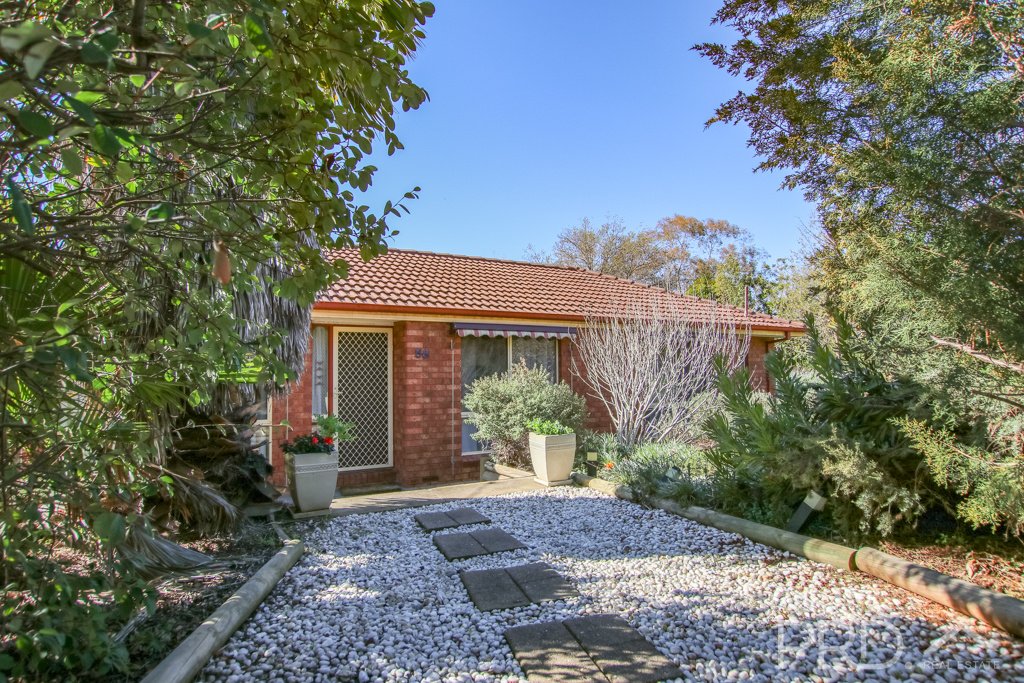 58-60 Gundagai Street ADELONG 17