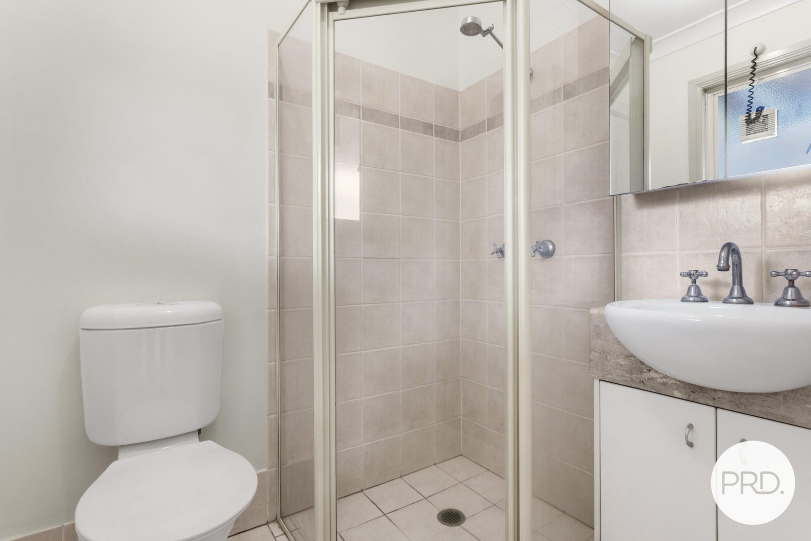 5/8 Aden Street ALBION 9