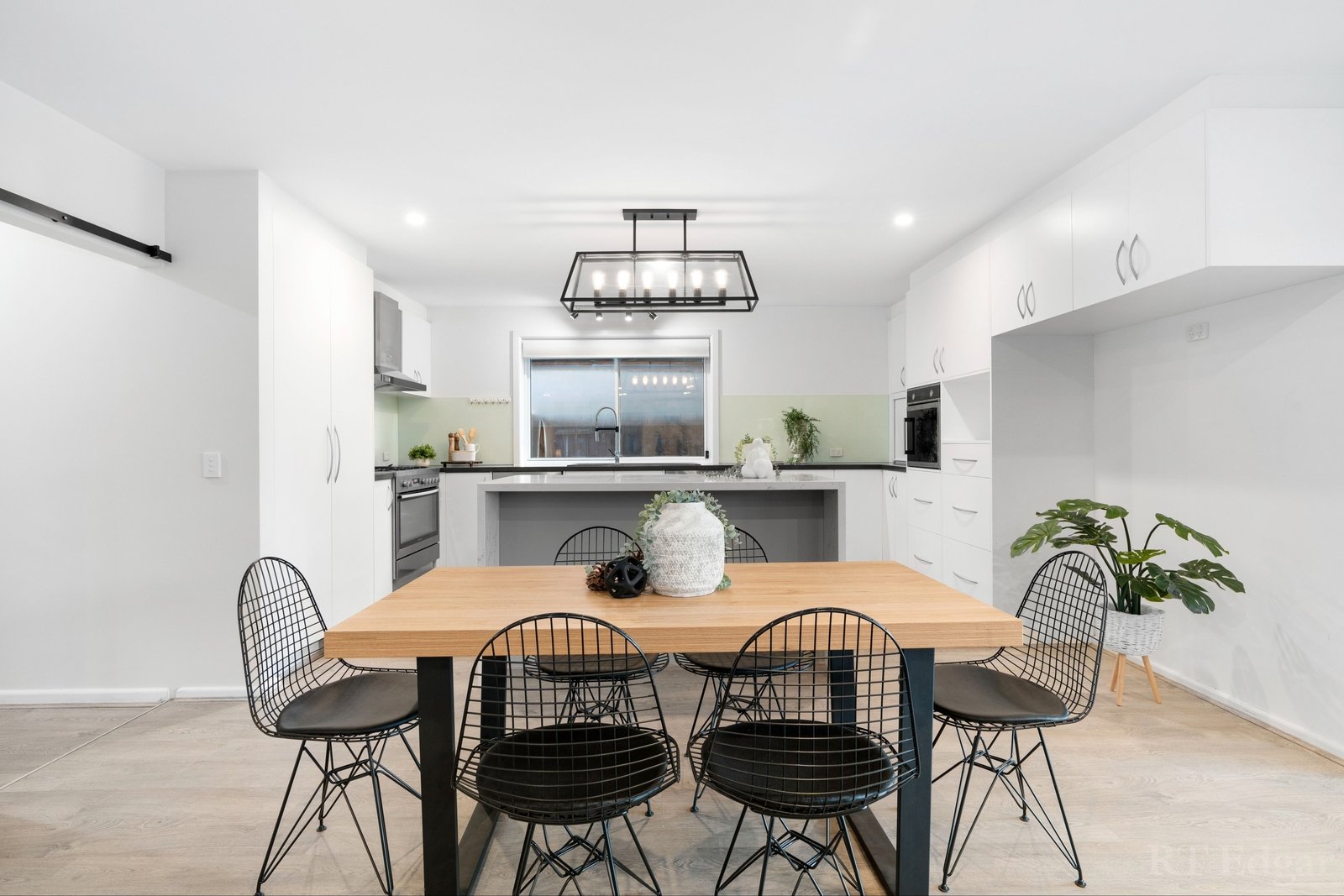 Real Estate and Property in 58 Barter Crescent, Forest Hill, VIC