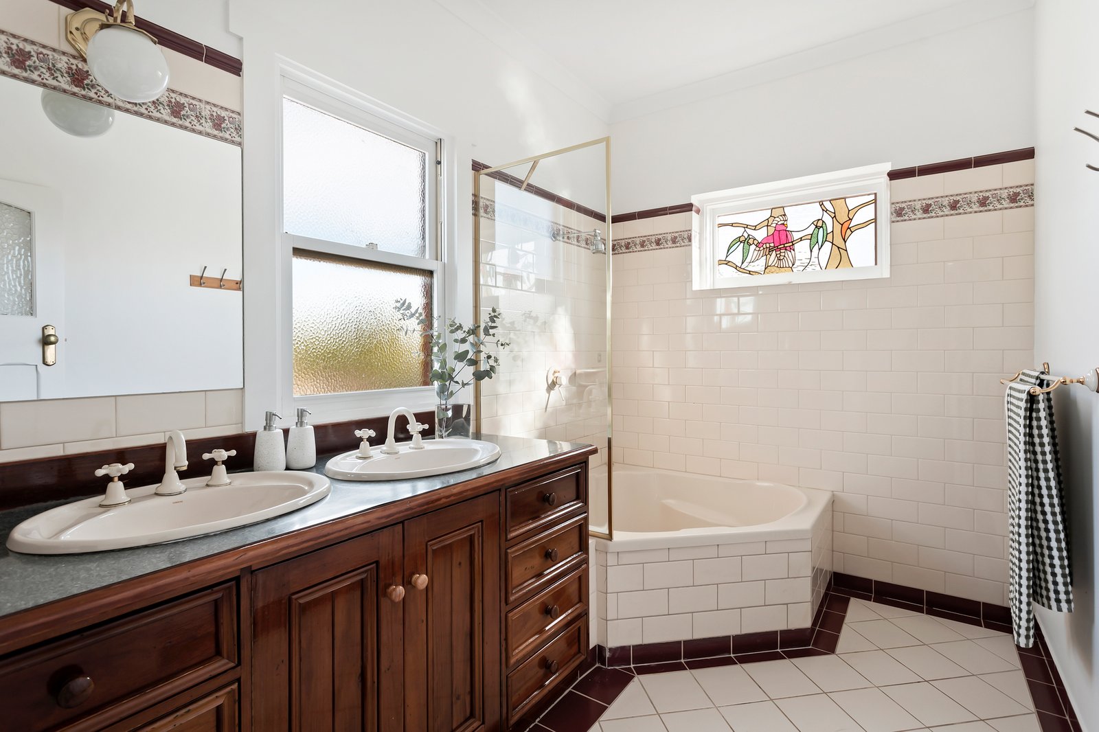 Real Estate and Property in 58 Bendigo Avenue, Bentleigh, VIC