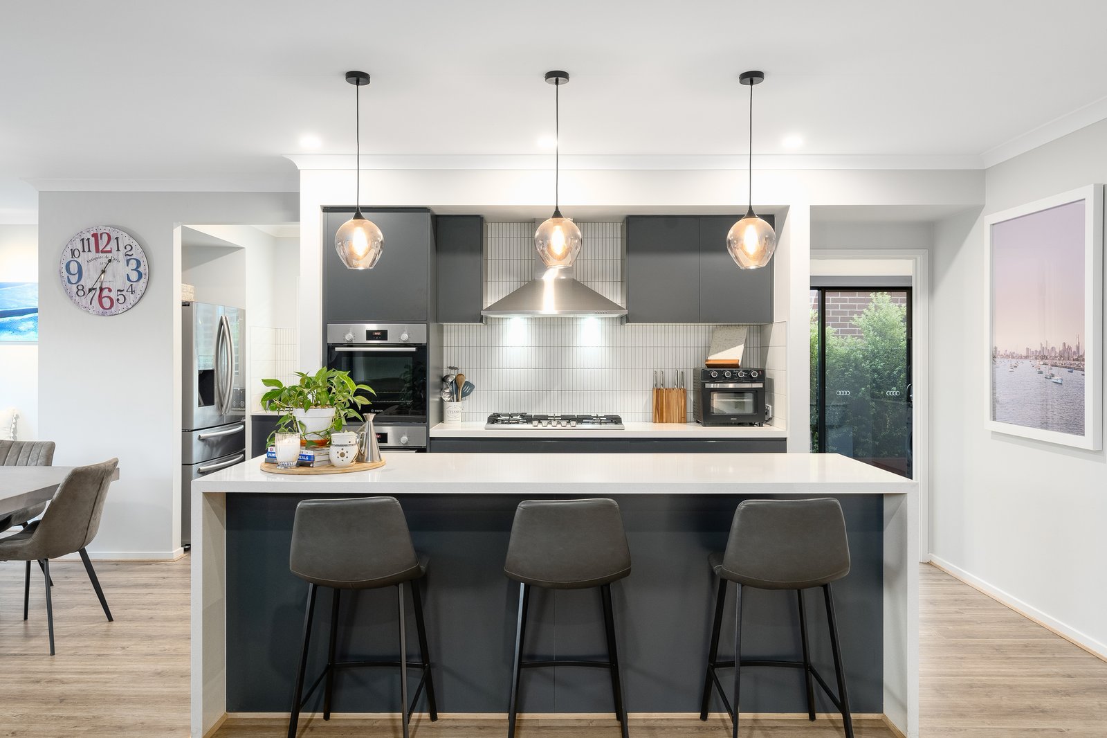 Gallery: 58 Callistemon Circuit