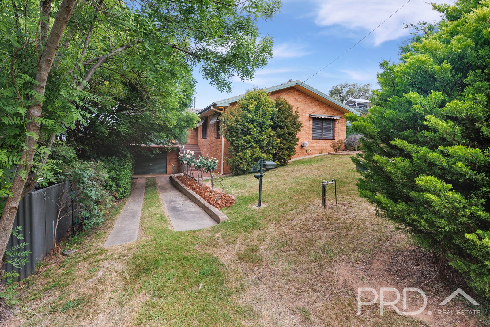 58 Carey Street TUMUT 1