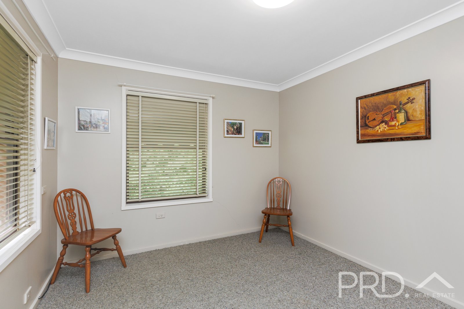 58 Carey Street TUMUT 14