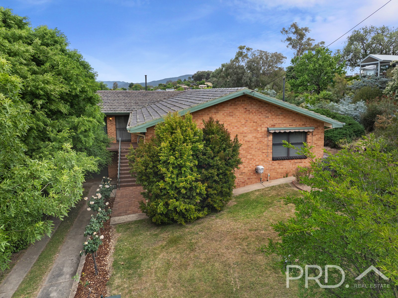 58 Carey Street TUMUT 23