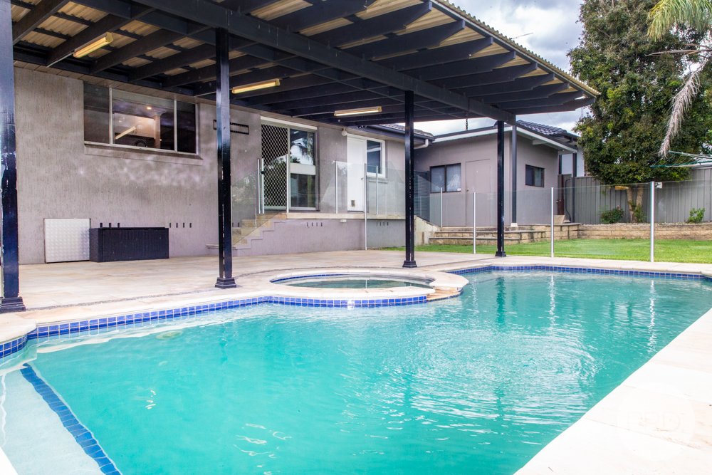 58 Chesterfield Road SOUTH PENRITH 2