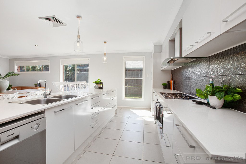 58 Darcys Circuit GILLIESTON HEIGHTS 4