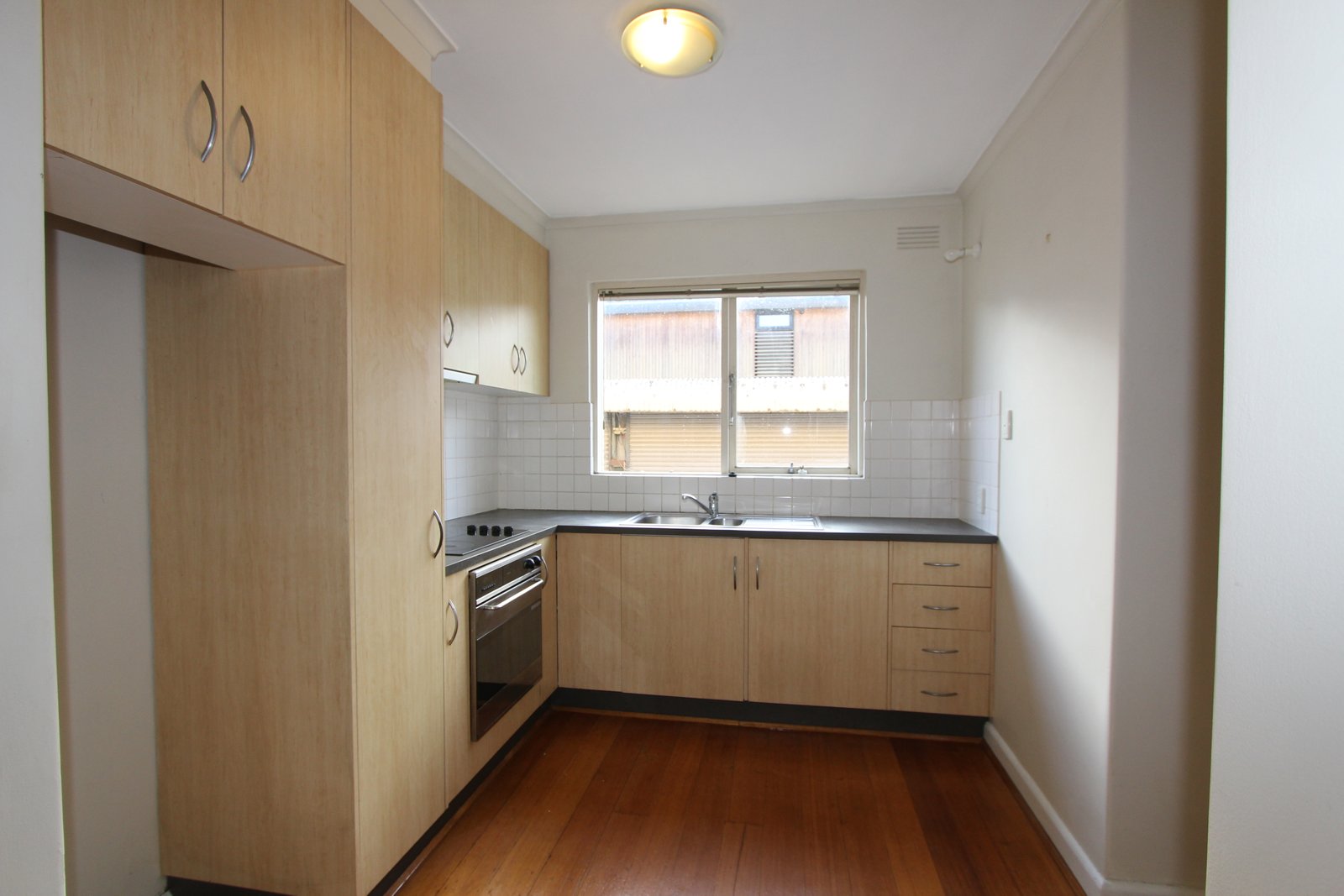 Real Estate and Property in 5/8 Docker Street, Elwood, VIC