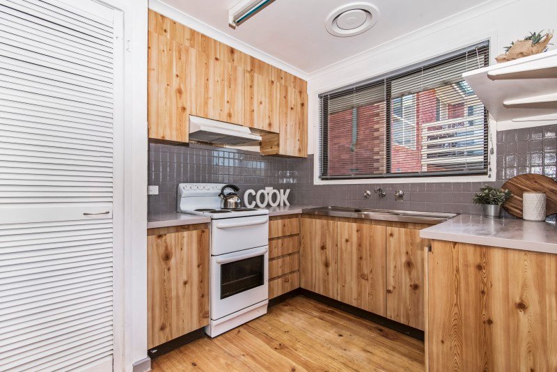 58 Duke Street CASTLEMAINE 4