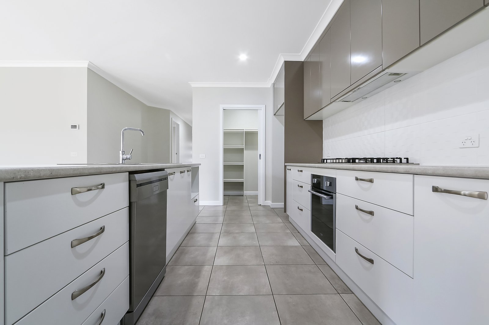 58 Felstead Circuit THURGOONA 4