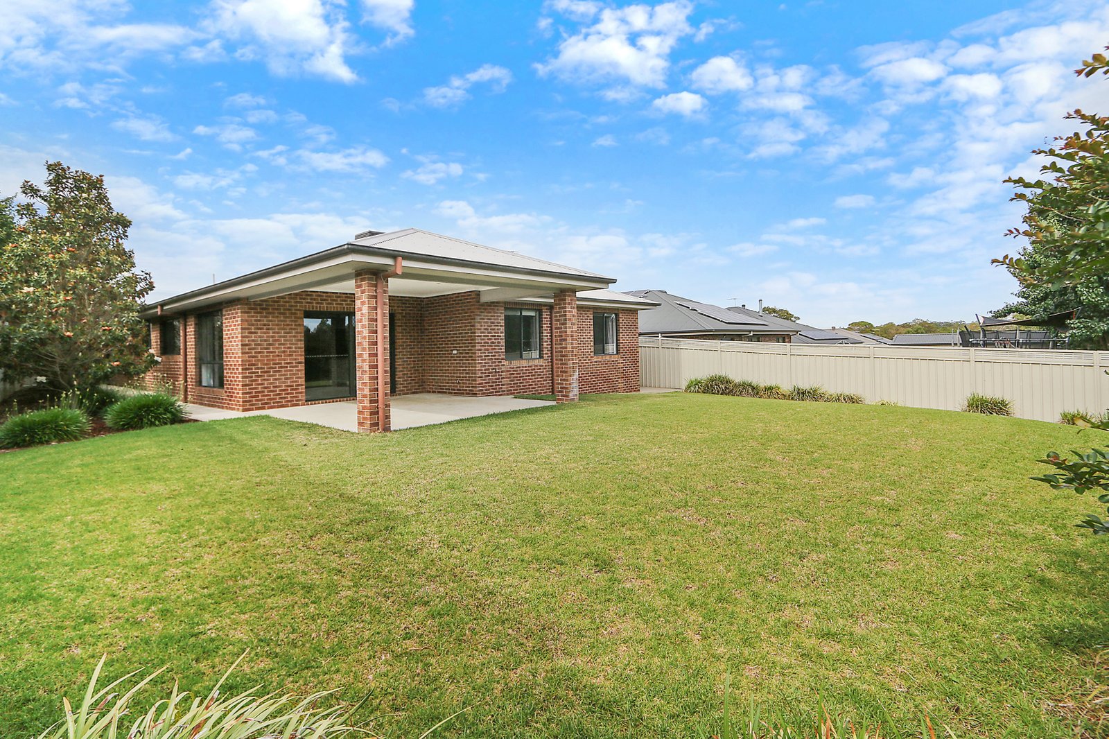 58 Felstead Circuit THURGOONA 8