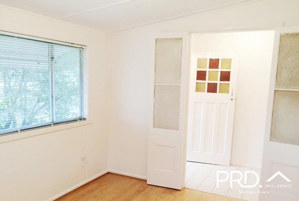 58 Fergusson St  CASINO 5