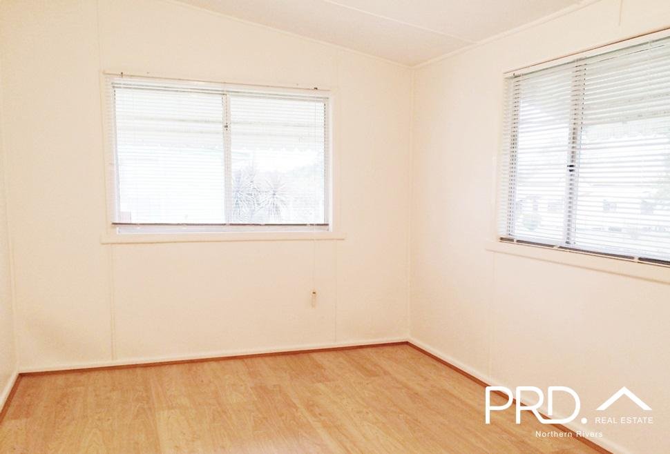 58 Fergusson St  CASINO 7