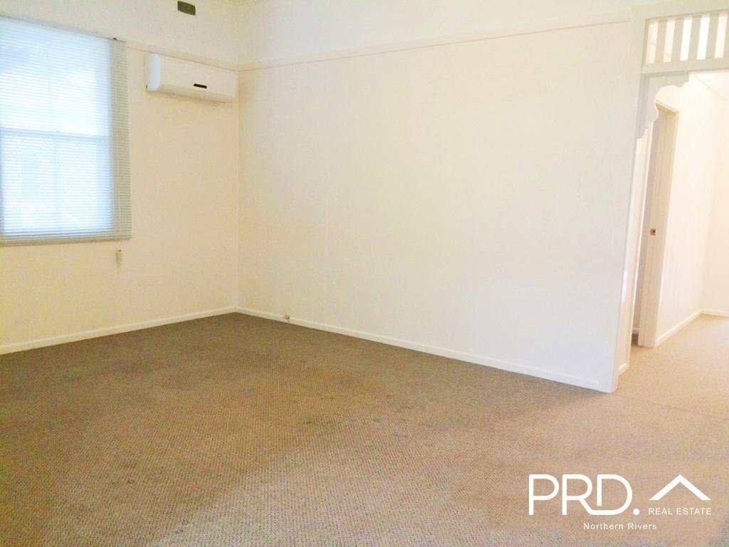 58 Fergusson St  CASINO 11