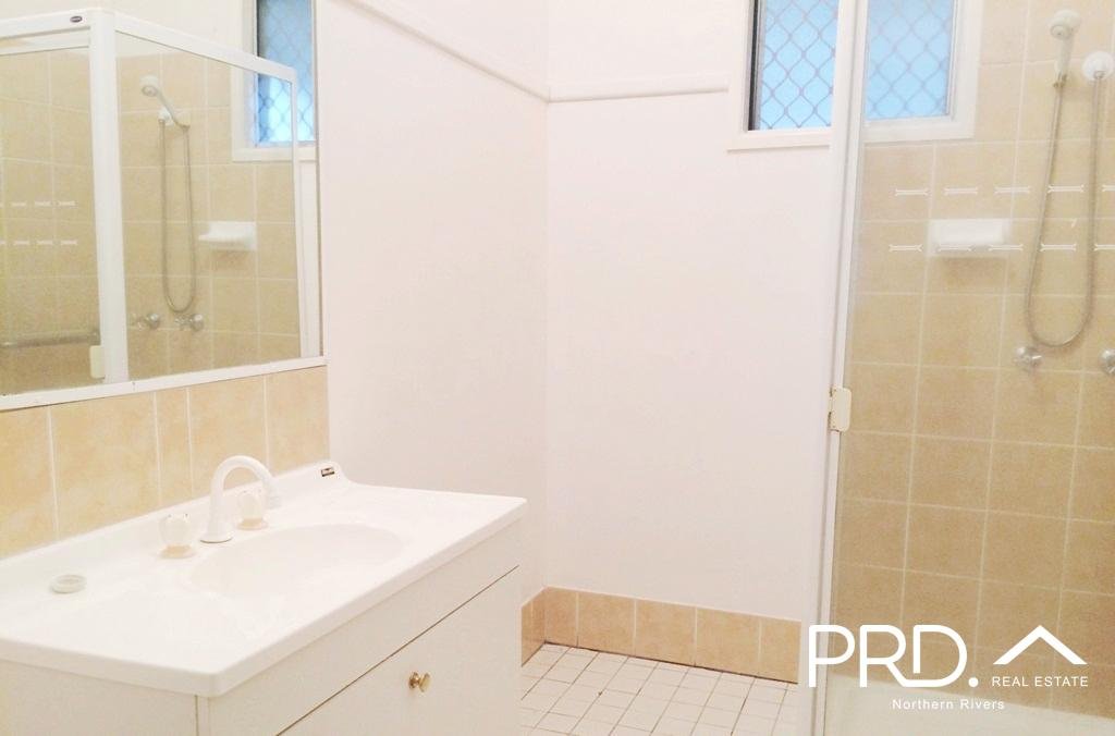 58 Fergusson St  CASINO 15