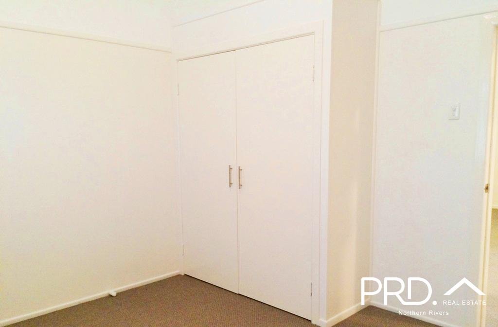 58 Fergusson St  CASINO 17