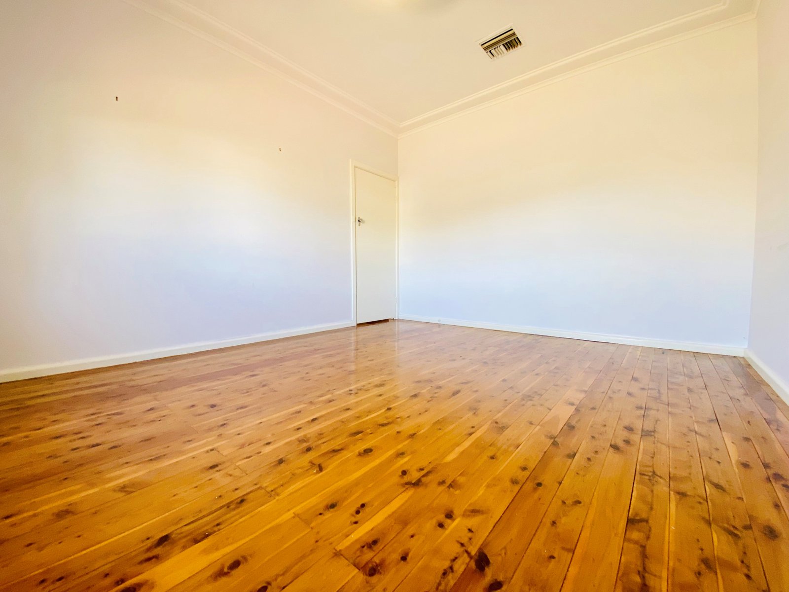 58 Garden Street TAMWORTH 11