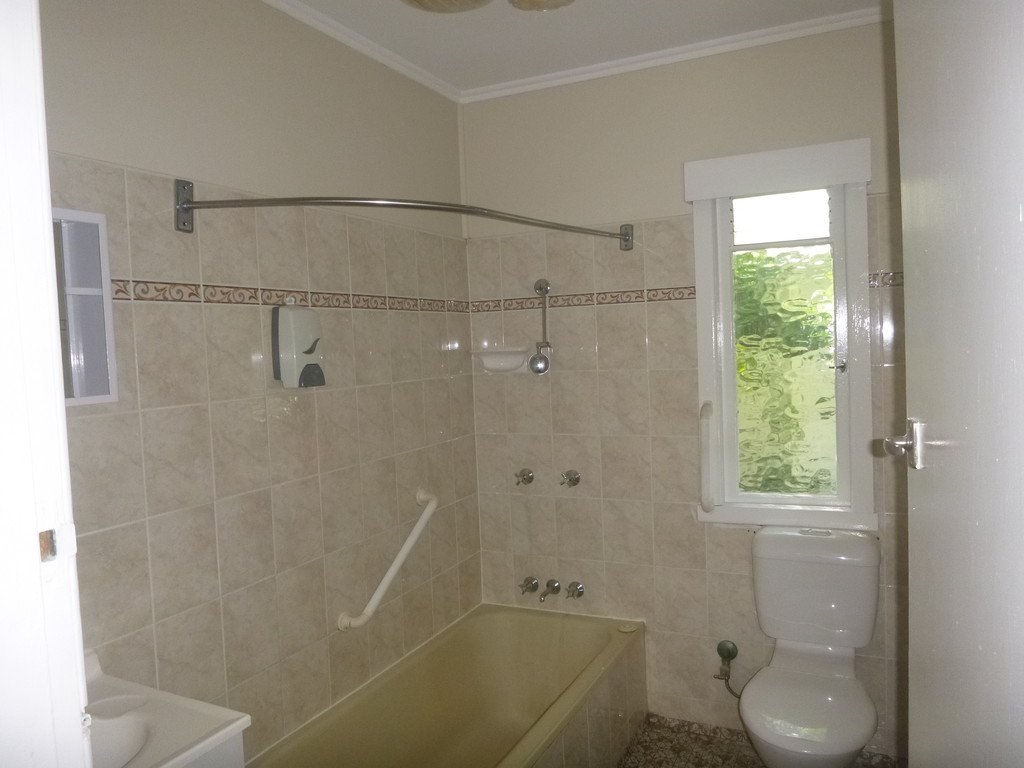 58 GOLD Street BANYO 4