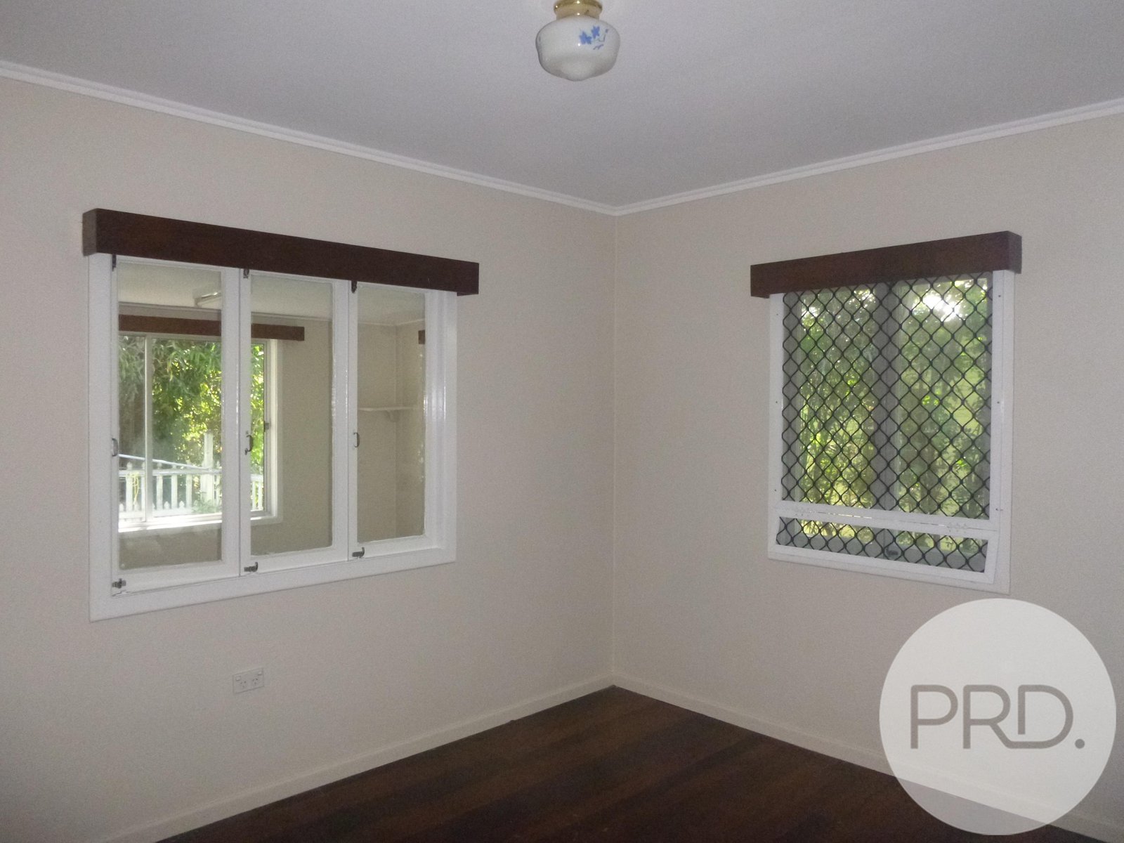 58 GOLD Street BANYO 8