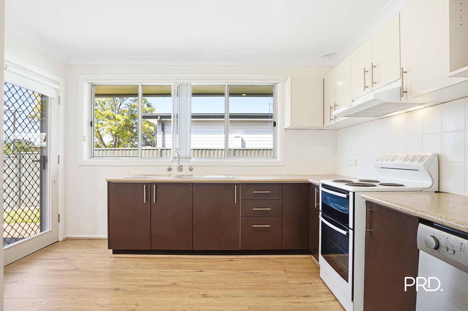 58 Greenway Dr  South Penrith 10