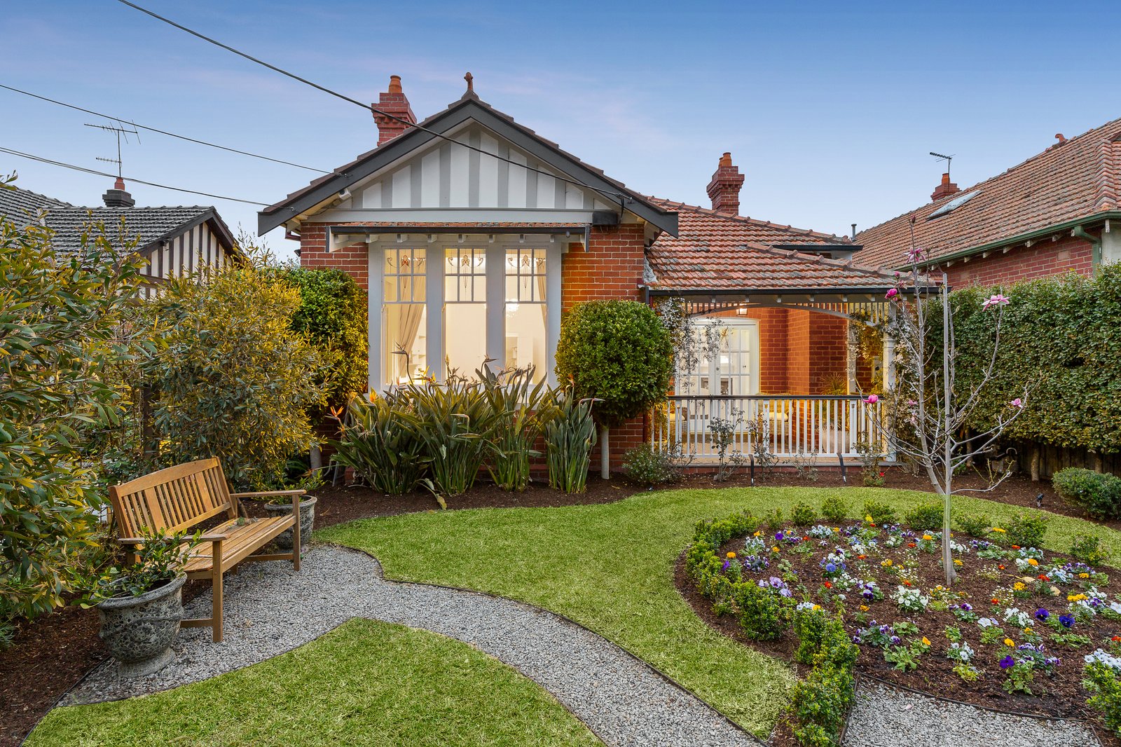 Gallery: 58 Head Street