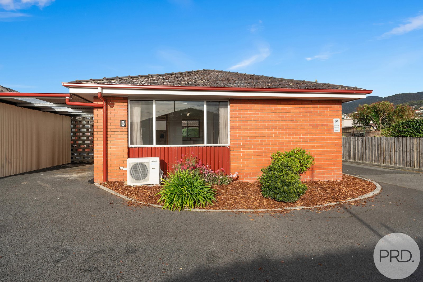 5/8 Hull Street GLENORCHY 9