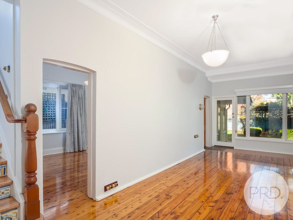 58 Kincaid Street WAGGA WAGGA 5