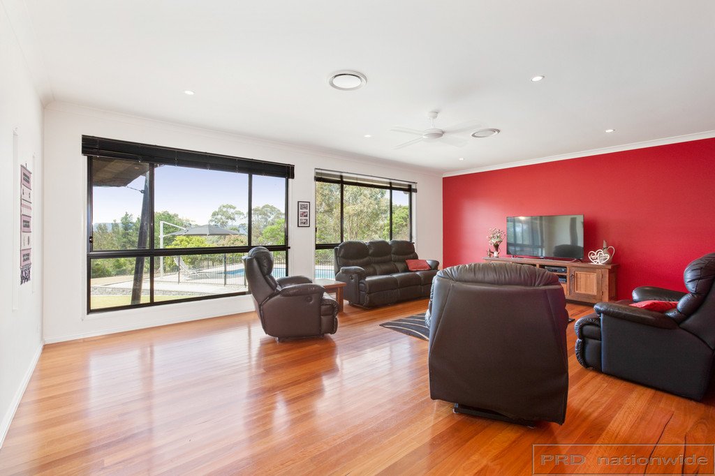 58 Lakes Folly Drive BRANXTON 12