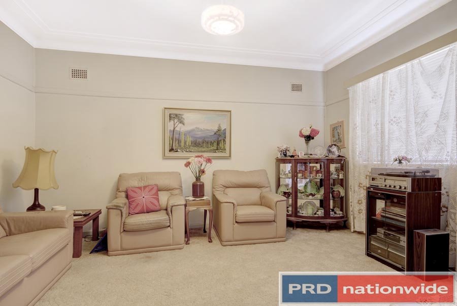 58 Lorraine Street PEAKHURST 5