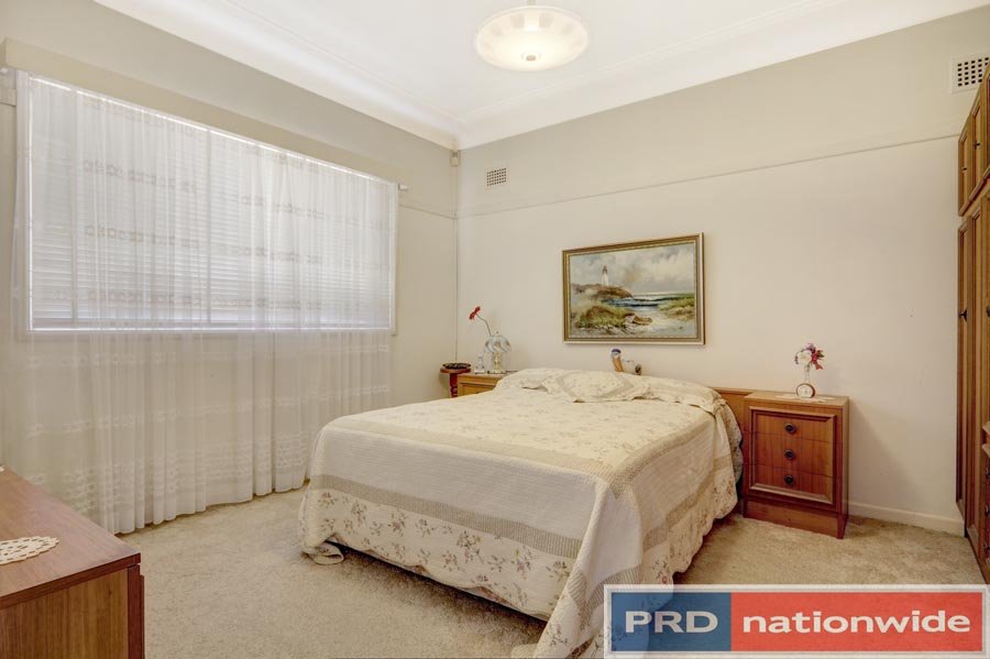 58 Lorraine Street PEAKHURST 7