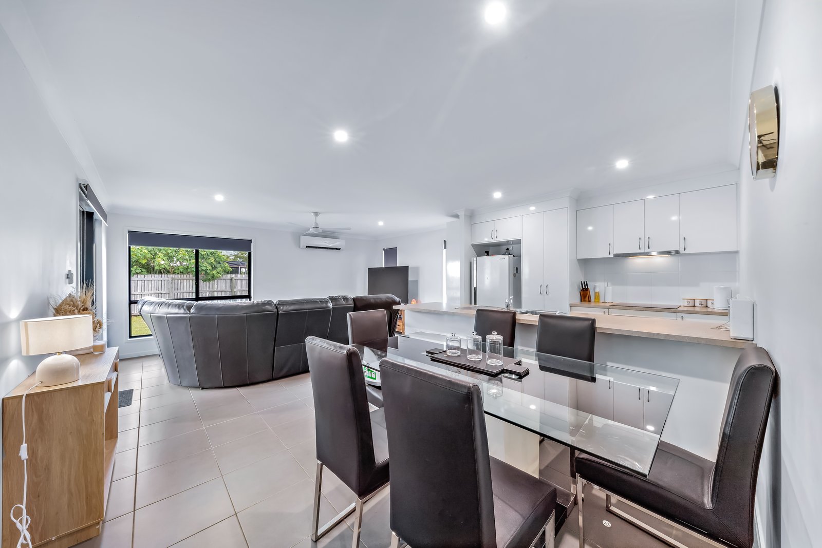 58 Macarthur Drive CANNONVALE 2