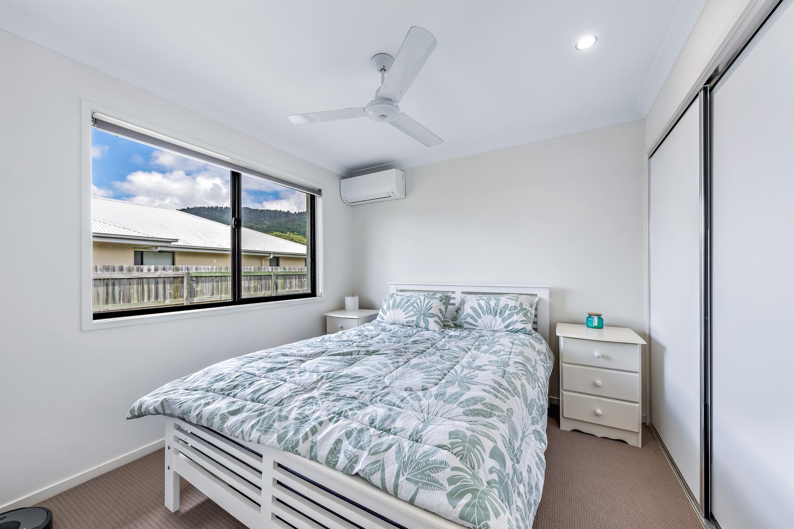 58 Macarthur Drive CANNONVALE 9