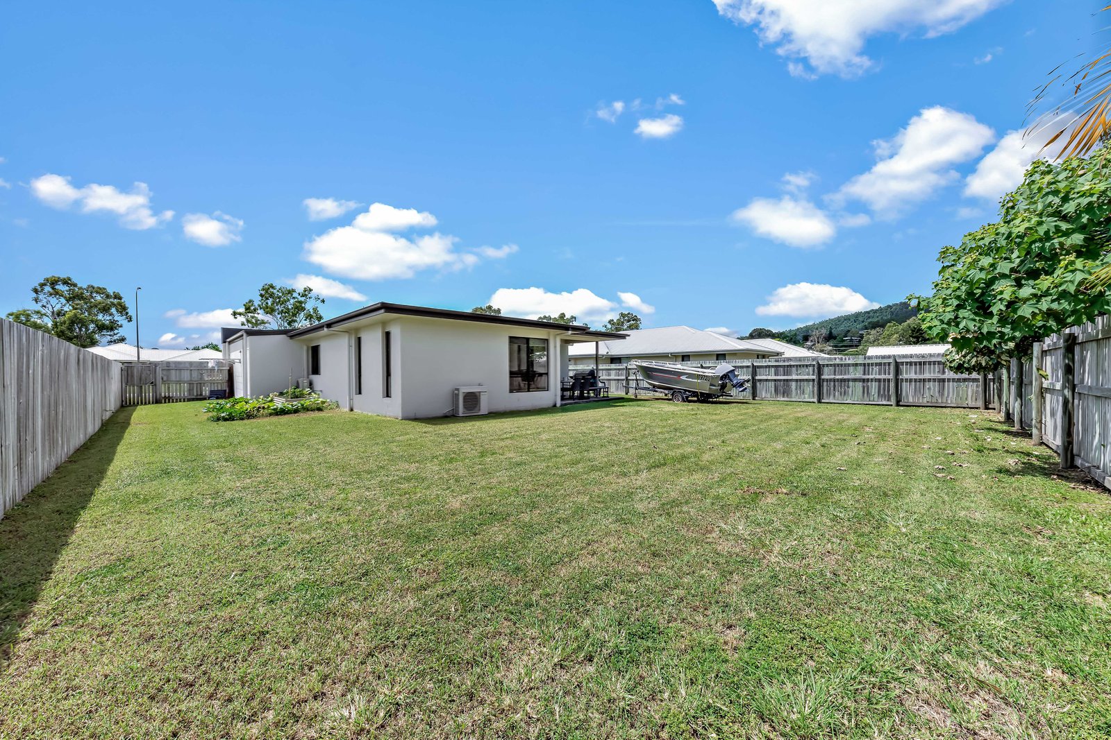 58 Macarthur Drive CANNONVALE QLD 4802