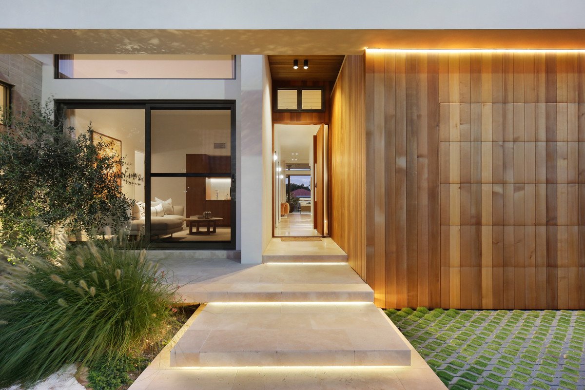 58 Melaleuca Drive Palm Beach 33