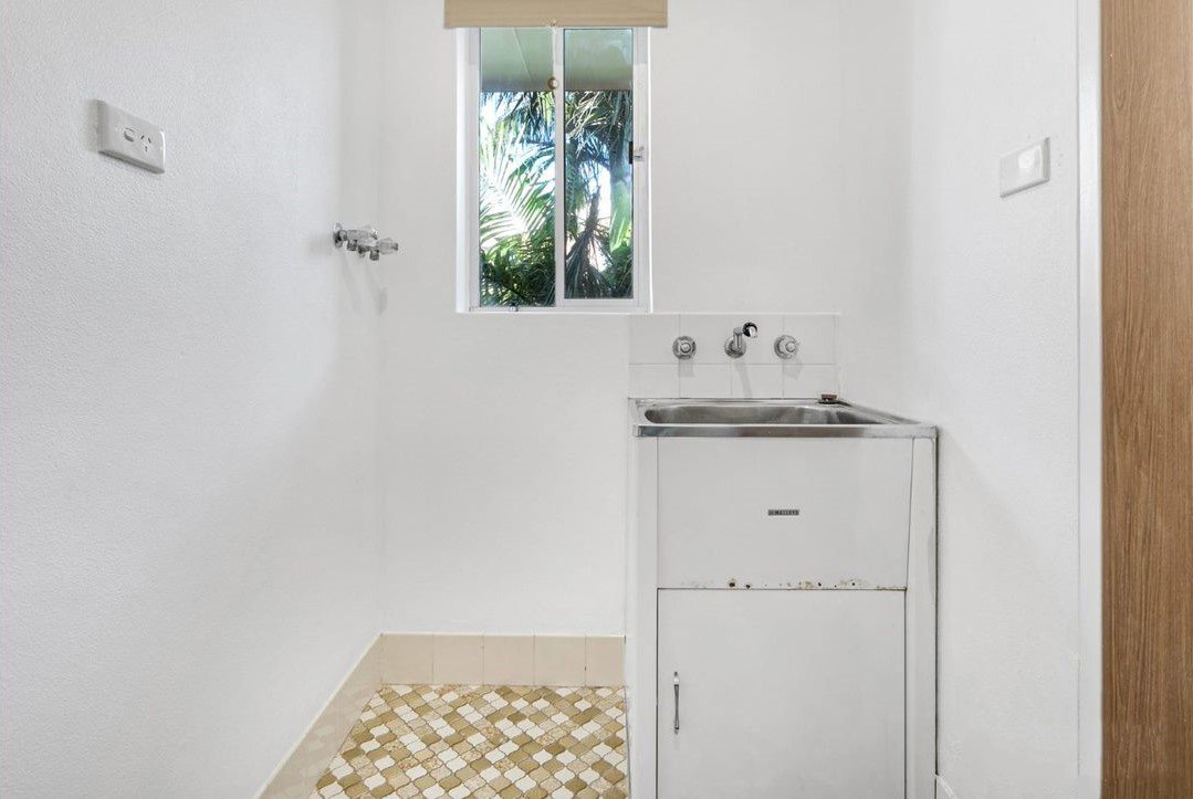 5/8 Messines Street SHOAL BAY 9