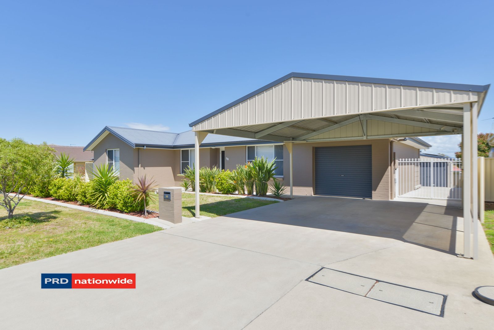 58 Milburn Road TAMWORTH 1