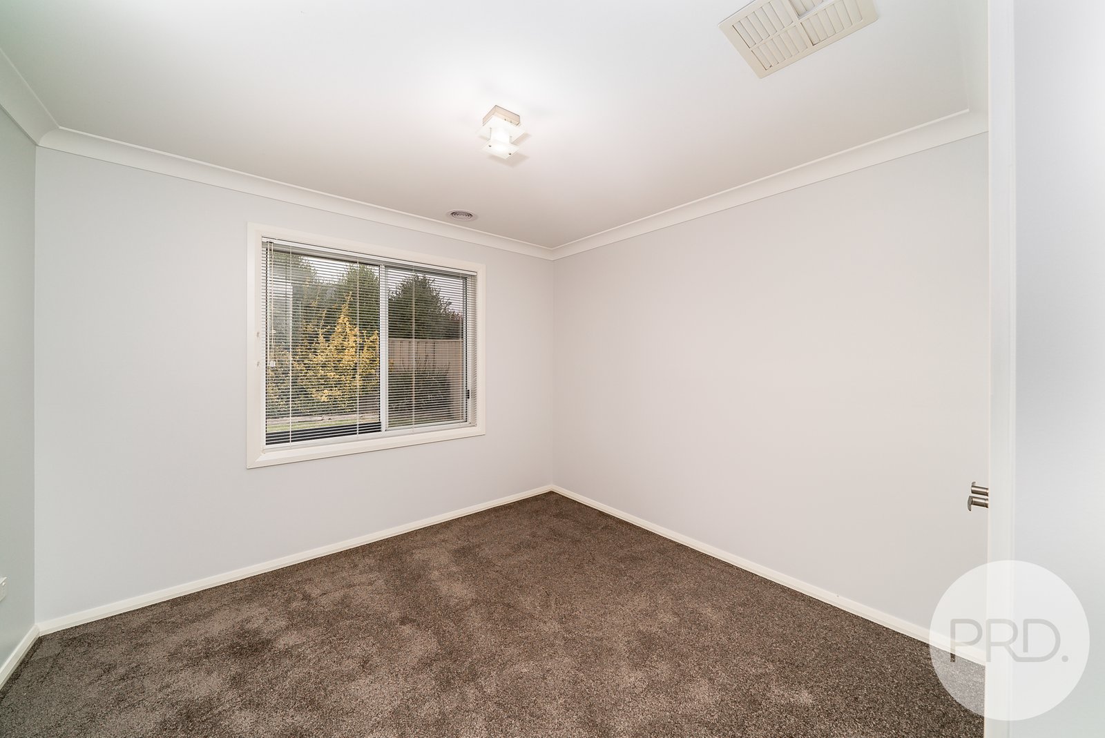 58 Mima Street GLENFIELD PARK 9