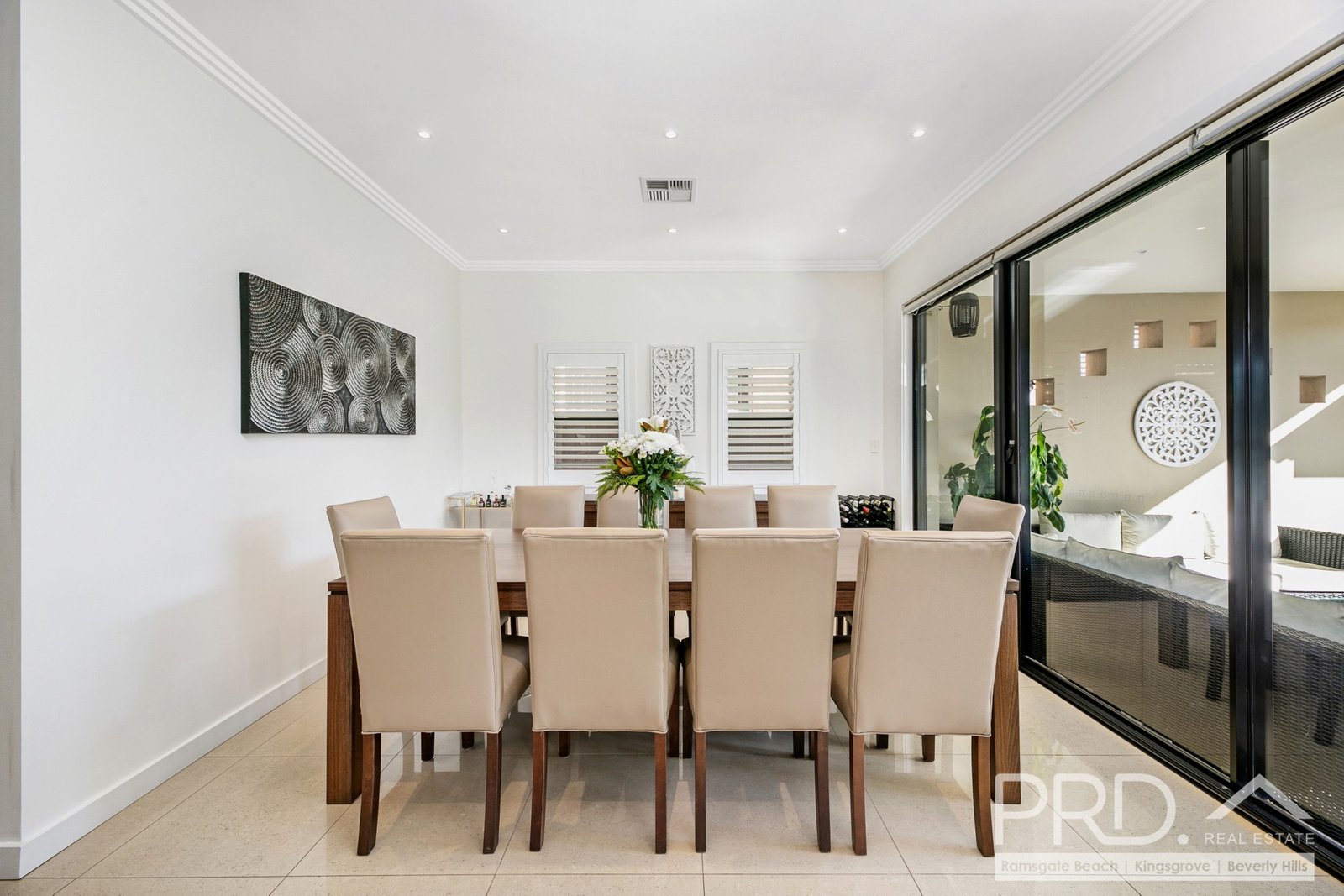 58 New England Drive KINGSGROVE 5