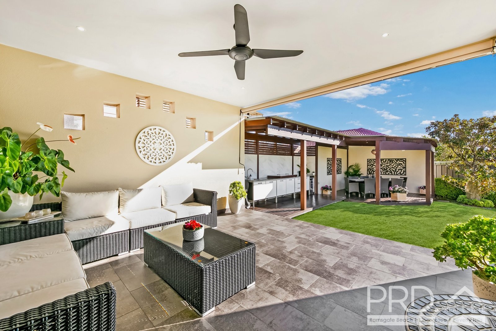 58 New England Drive KINGSGROVE 9