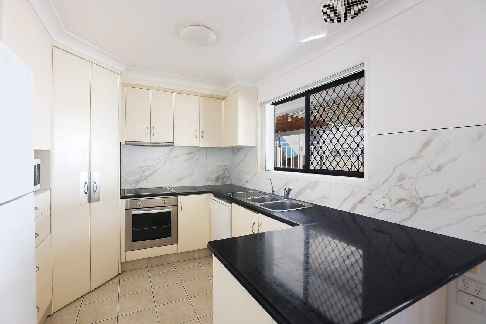 58 Numeralla Avenue ASHMORE 7