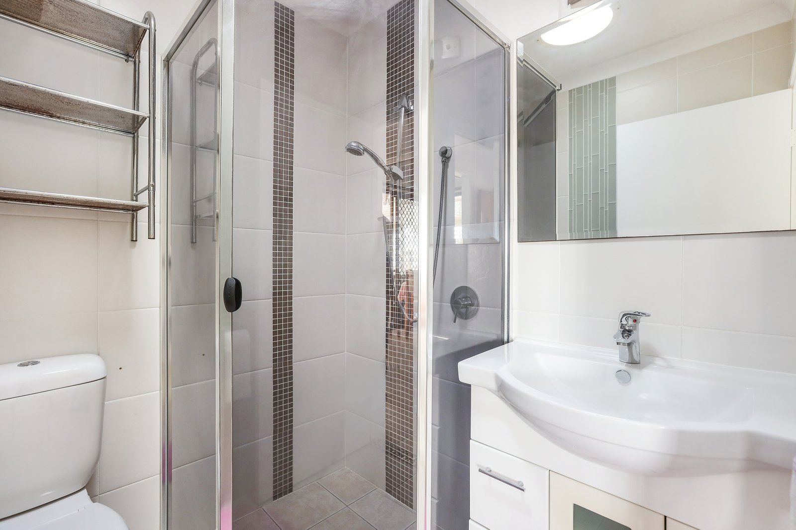 58 Numeralla Avenue ASHMORE 13