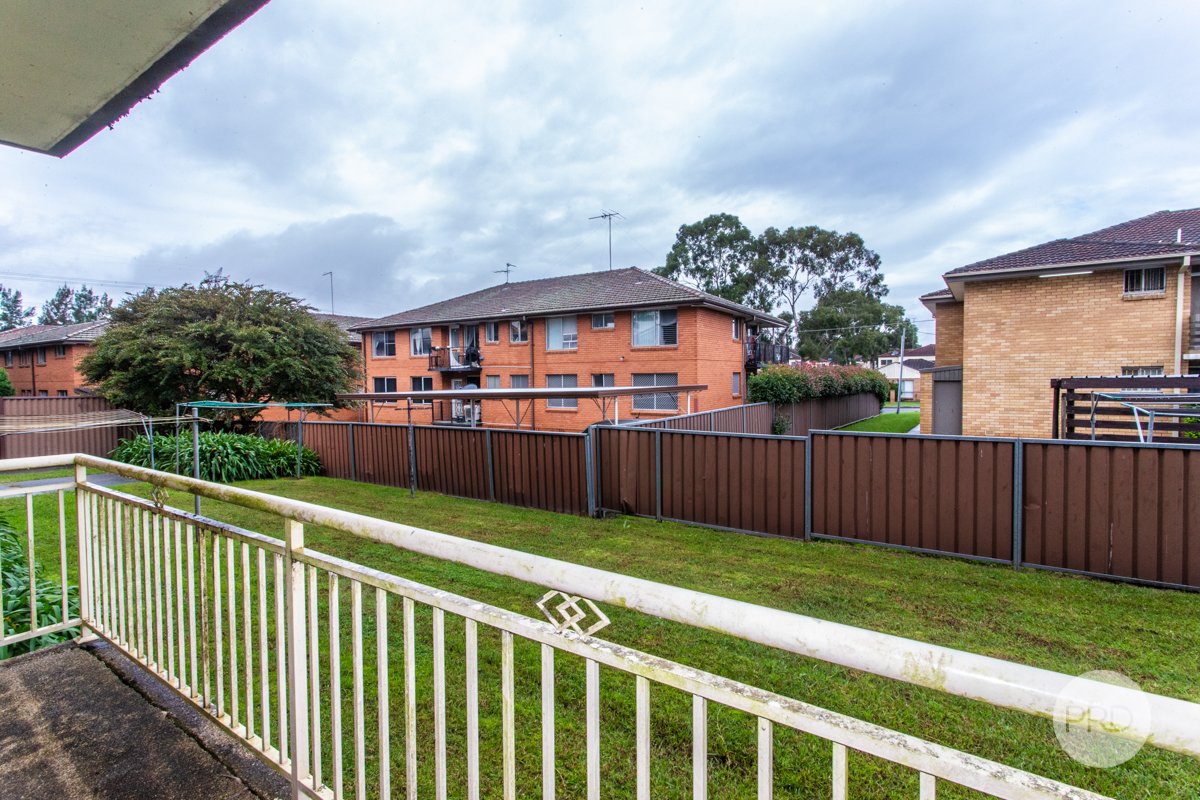 5/8 Railway Street WERRINGTON 2