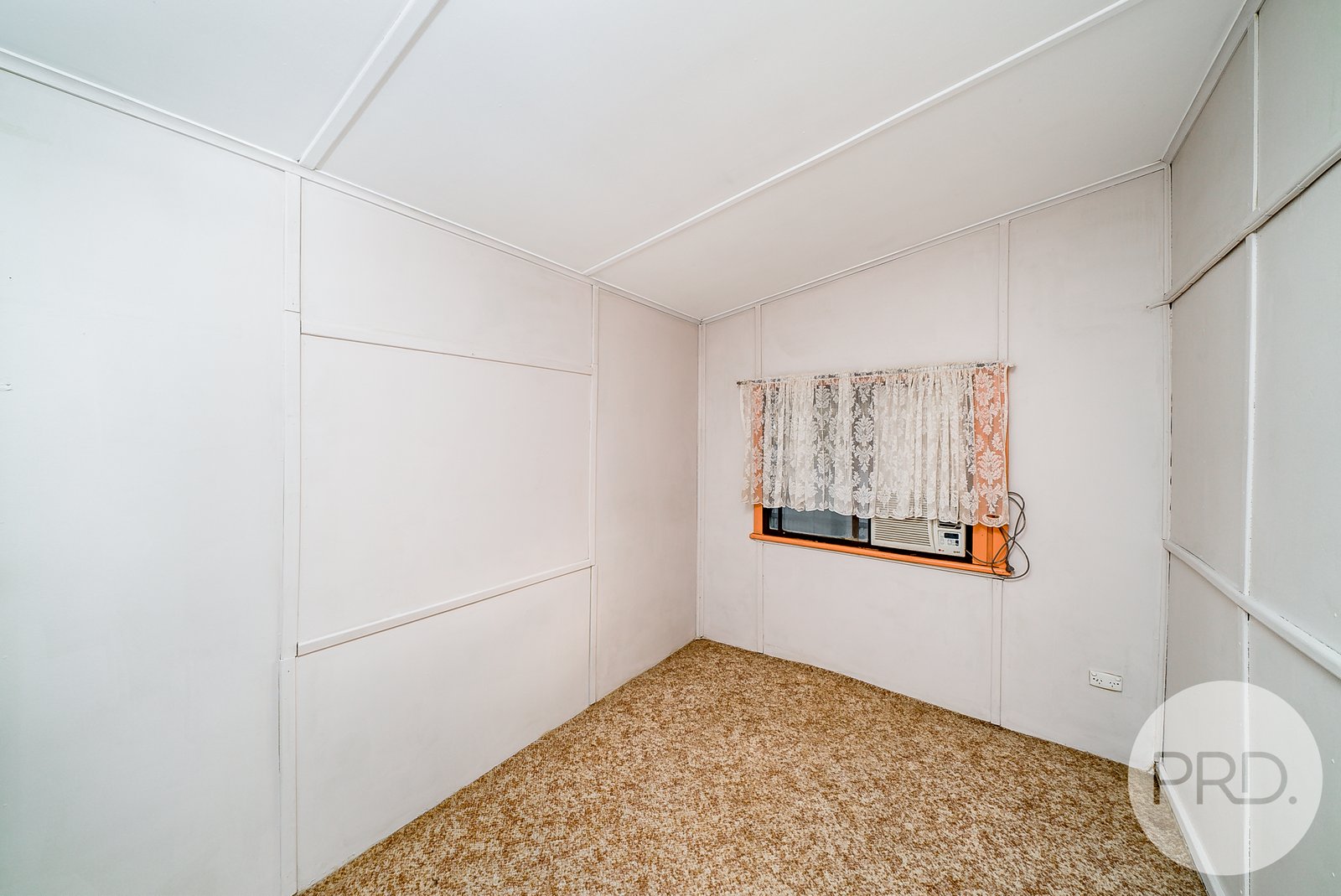 58 Reid Street LOCKHART 11