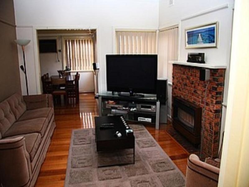 Gallery: 58 Roberts Street