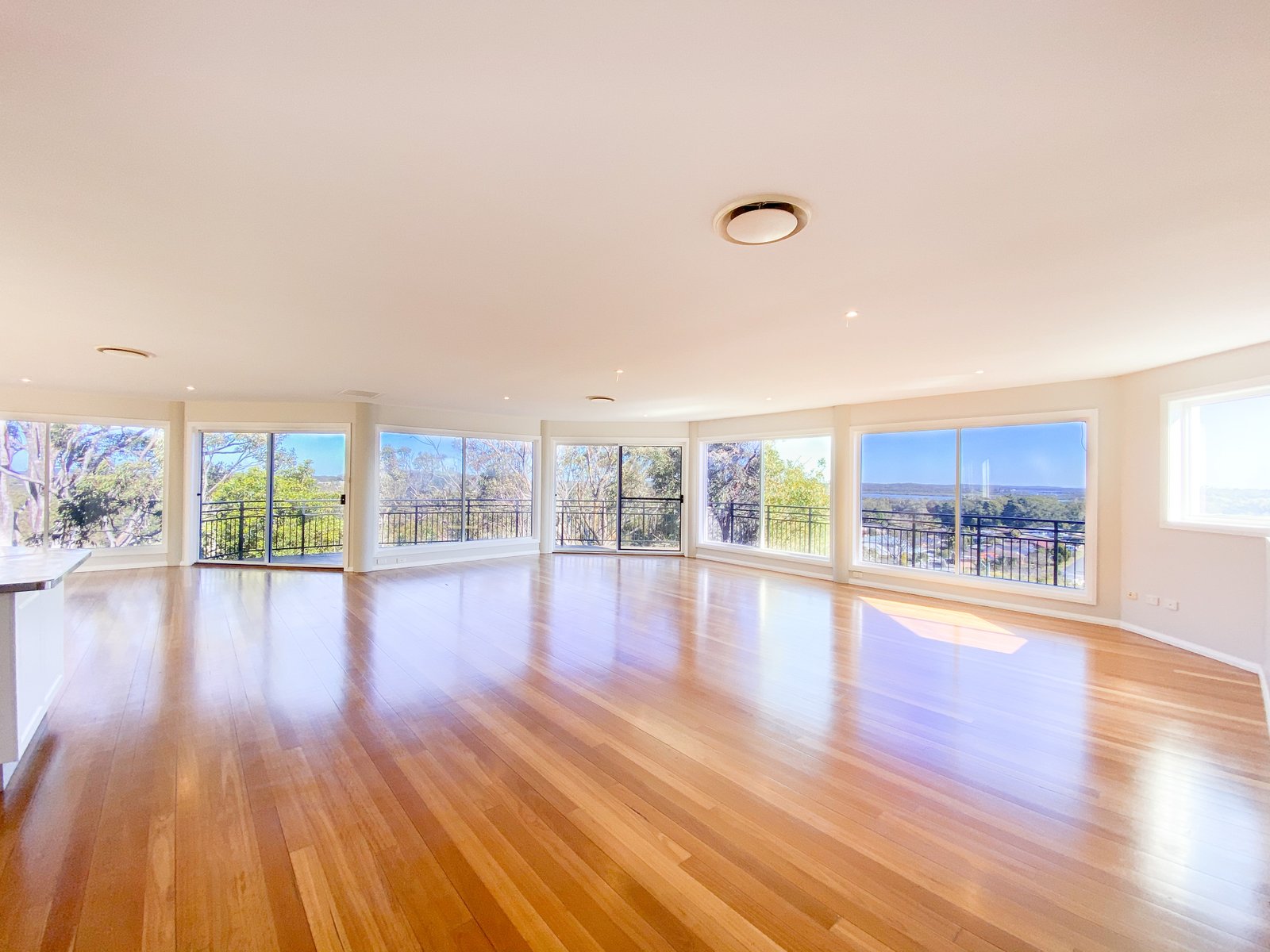 58 Scott Circuit SALAMANDER BAY 1