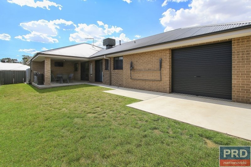 58 Songlark Crescent THURGOONA 19